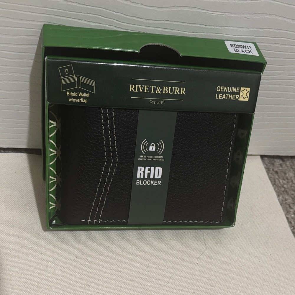 NWT-Rivet & Burr Black RFID Blocking Leather Wallet
